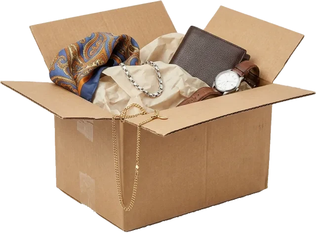 Offene Versandkiste mit Schmuck, Tuch und Geldbörse